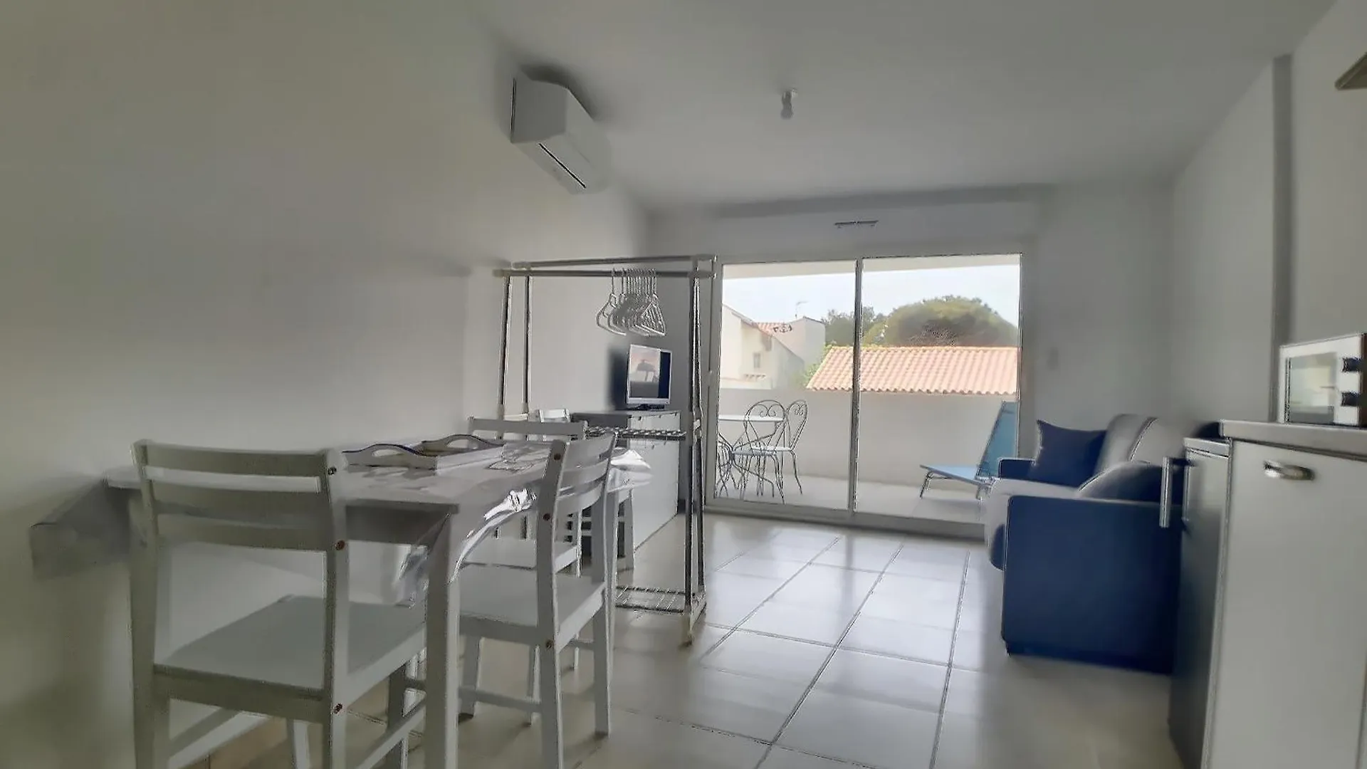 Studio 4 Pers Climatise Avec Parking, A 100M De La Mer - Fr-1-475-174 Saintes-Maries-de-la-Mer